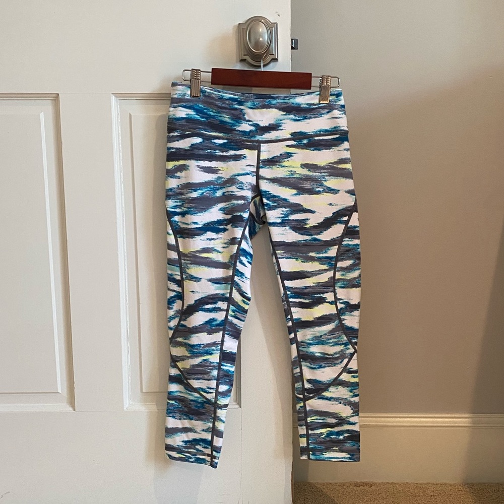 Zella Capri workout leggings
